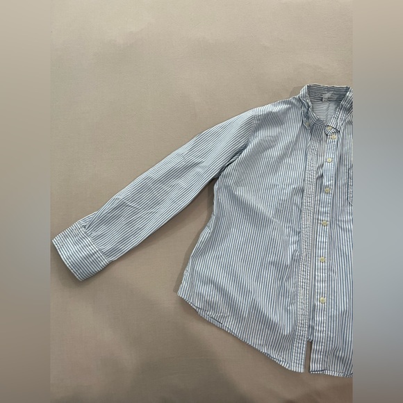 GAP striped button down - Picture 2 of 4